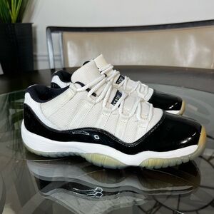 Nike Air Jordan 11 Concord Low Black White Retro Women’s Sz 8.5